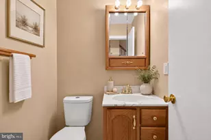 15108 Winesap Dr, North Potomac, MD 20878 - Photo 12