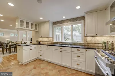 1112 Fallsmead Way, Potomac, MD 20854 - Photo 16