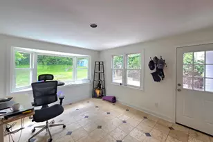 8300 Beech Tree Rd, Bethesda, MD 20817 - Photo 10