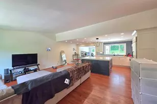 8300 Beech Tree Rd, Bethesda, MD 20817 - Photo 4