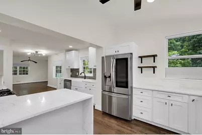 8407 Hartford Avenue, Silver Spring, MD 20910 - Photo 14