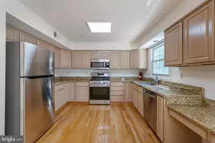 10131 Treble Ct, Rockville, MD 20850 - Photo 10