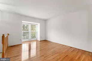 10131 Treble Ct, Rockville, MD 20850 - Photo 6