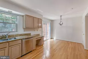 10131 Treble Ct, Rockville, MD 20850 - Photo 12