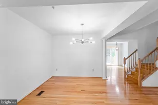 10131 Treble Ct, Rockville, MD 20850 - Photo 8