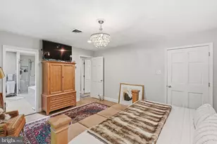 9228 Farnsworth Dr, Potomac, MD 20854 - Photo 20