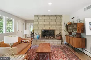 9228 Farnsworth Dr, Potomac, MD 20854 - Photo 6