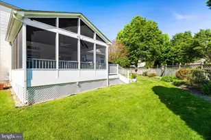 8 Royal Crown Ct, Germantown, MD 20876 - Photo 38