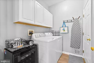 8 Royal Crown Ct, Germantown, MD 20876 - Photo 20