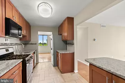 4 Monroe Street #4-802, Rockville, MD 20850 - Photo 14