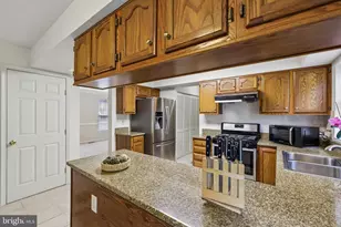 1 Chagall Ct, North Potomac, MD 20878 - Photo 20