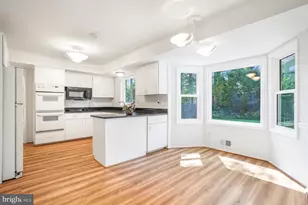 9120 Paddock Ln, Potomac, MD 20854 - Photo 16