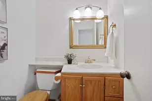 7705 Ivymount Terrace, Rockville, MD 20854 - Photo 4
