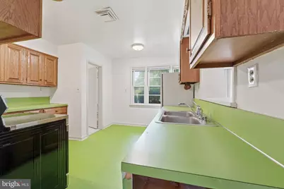 228 Northwest Terrace, Silver Spring, MD 20901 - Photo 12