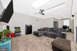 12902 Churchill Ridge Cir, Germantown, MD 20874 - Photo 34