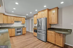 16632 S Westland Dr, Gaithersburg, MD 20877 - Photo 14