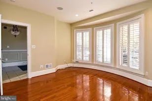 12525 Linda View Ln, Potomac, MD 20854 - Photo 18