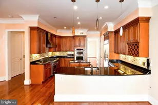 12525 Linda View Ln, Potomac, MD 20854 - Photo 32