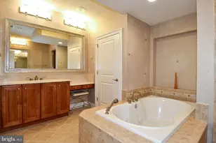 12525 Linda View Ln, Potomac, MD 20854 - Photo 50