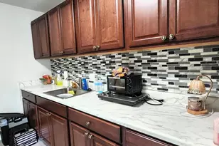 13224 Dowdens Ridge Dr, Clarksburg, MD 20871 - Photo 2