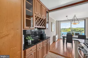 10401 Grosvenor Pl, Rockville, MD 20852 - Photo 16