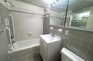 10500 Rockville Pik, Rockville, MD 20852 - Photo 14