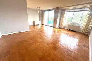 10500 Rockville Pik, Rockville, MD 20852 - Photo 2