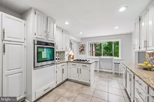 300 Gilsan Ct, Silver Spring, MD 20902 - Photo 48
