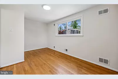 300 Gilsan Court, Silver Spring, MD 20902 - Photo 76