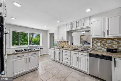 300 Gilsan Court, Silver Spring, MD 20902 - Photo 2