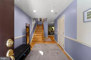 21 Blue Hosta Way, Rockville, MD 20850 - Photo 2