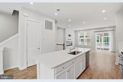 8178 Red Hook Street, Rockville, MD 20855 - Photo 4