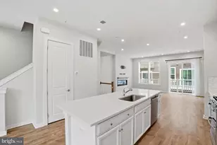 8178 Red Hook St, Rockville, MD 20855 - Photo 4