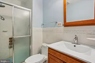 8174 Inverness Ridge Rd, Potomac, MD 20854 - Photo 12