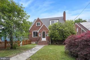 8209 Flower Ave, Takoma Park, MD 20912 - Photo 2