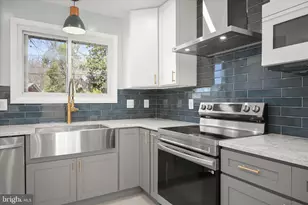 9720 Hedin Dr, Silver Spring, MD 20903 - Photo 18