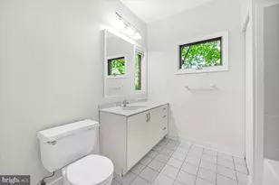 4405 Clearbrook Ln, Kensington, MD 20895 - Photo 20