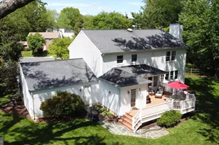 14404 Kings Grant St, North Potomac, MD 20878 - Photo 2