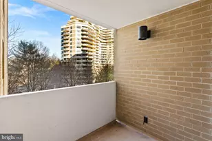 4601 N Park Ave, Chevy Chase, MD 20815 - Photo 24