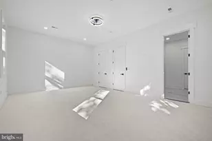 811 Sligo Creek Pkwy, Takoma Park, MD 20912 - Photo 28