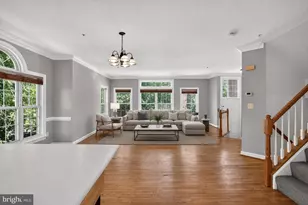 2011 Ashleigh Woods Ct, Rockville, MD 20851 - Photo 4