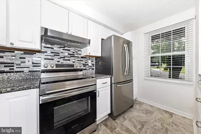 19453 Breezedale Lane, Germantown, MD 20876 - Photo 8