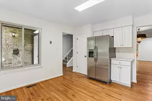12234 Greenleaf Ave, Potomac, MD 20854 - Photo 4