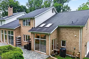 10320 Glen Rd, Potomac, MD 20854 - Photo 2