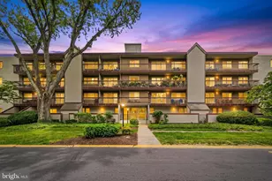 7400 Lakeview Dr, Bethesda, MD 20817 - Photo 1