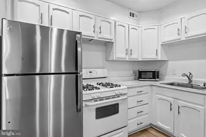 7400 Lakeview Drive #N404, Bethesda, MD 20817 - Photo 4