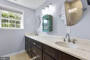 9504 Biltmore Dr, Silver Spring, MD 20901 - Photo 26