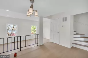 26 Timber Rock Rd, Gaithersburg, MD 20878 - Photo 8