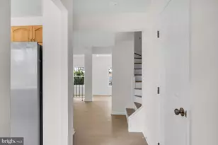 26 Timber Rock Rd, Gaithersburg, MD 20878 - Photo 2