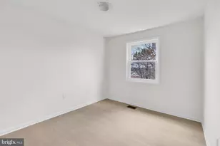 26 Timber Rock Rd, Gaithersburg, MD 20878 - Photo 16